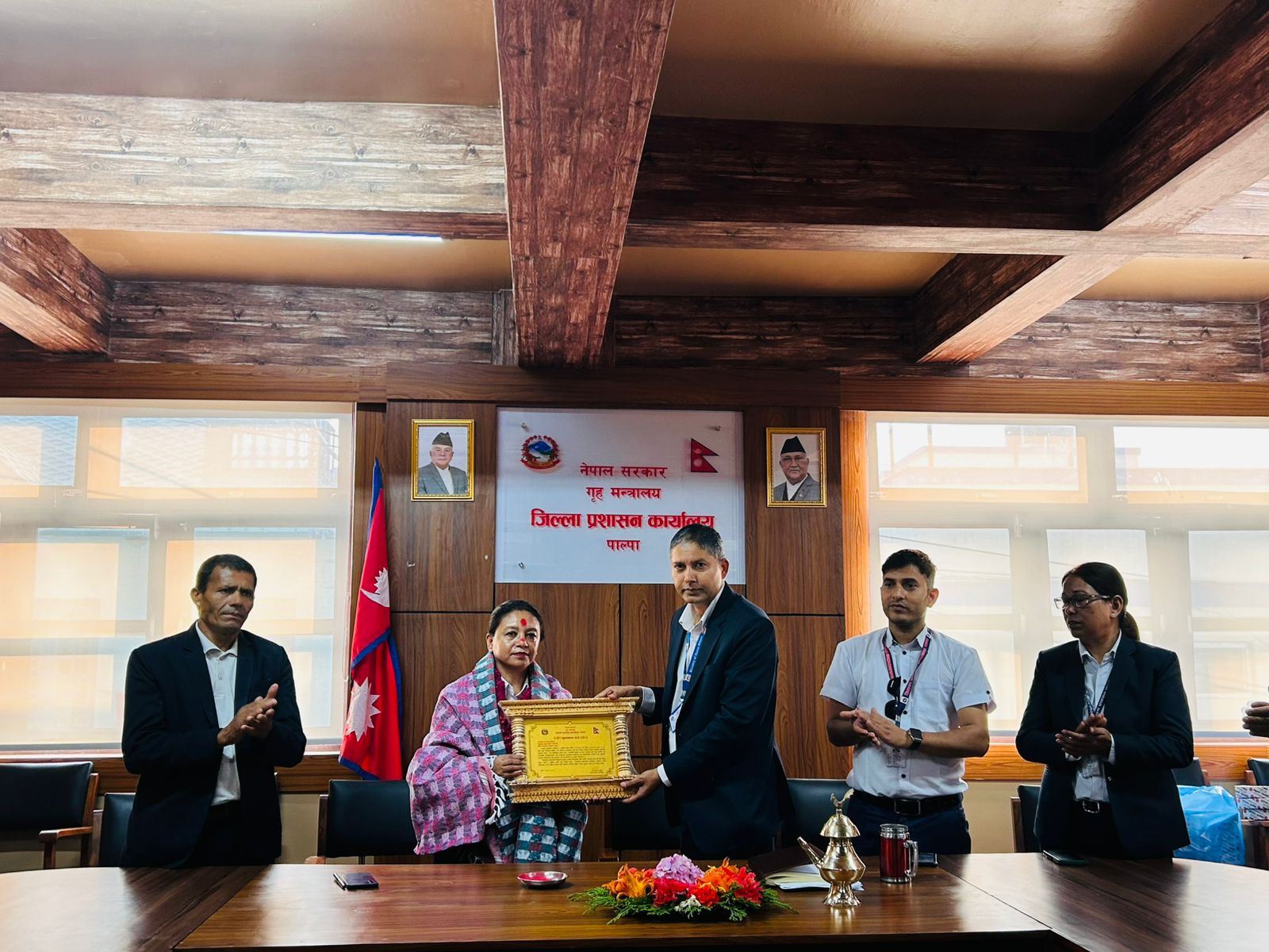 मिति २०८२।२।२८ गते निजामती सेवावाट सेवानिवृत हुनु भएका स.प्र.जि.अ.श्री भक्त्ति सरा राना कर्माचार्यको विदाई तथा प्रदेश प्रमुखको कार्यालय गण्डकी प्रदेशवाट सरुवा भई आउनु भएका स.प्र.जि.अ.श्री ऋषिराम सुवेदीको स्वागत कार्यक्रम ।