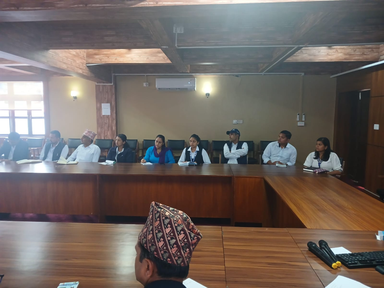 २०८२ साल असार ३ गते बसेको सूचना अधिकारीहरुको बैठकको क्रममा लिएको तस्विरहरु